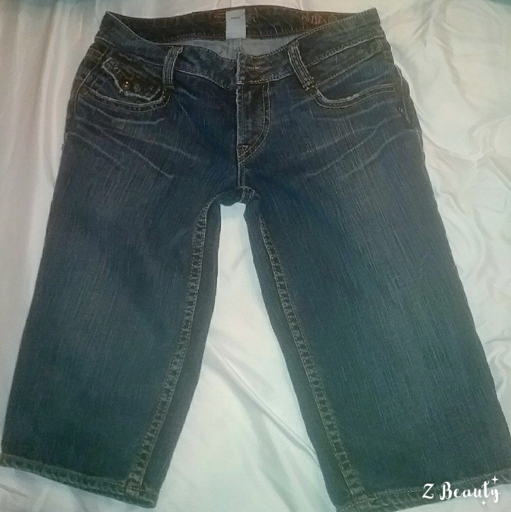 Silver Bermuda shorts